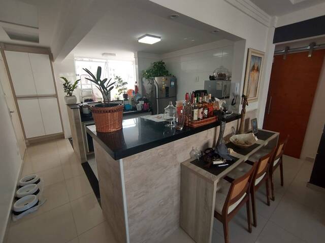 #02716 - Apartamento para Venda em Santos - SP