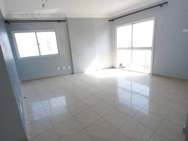 #03356P - Apartamento para Venda em Santos - SP