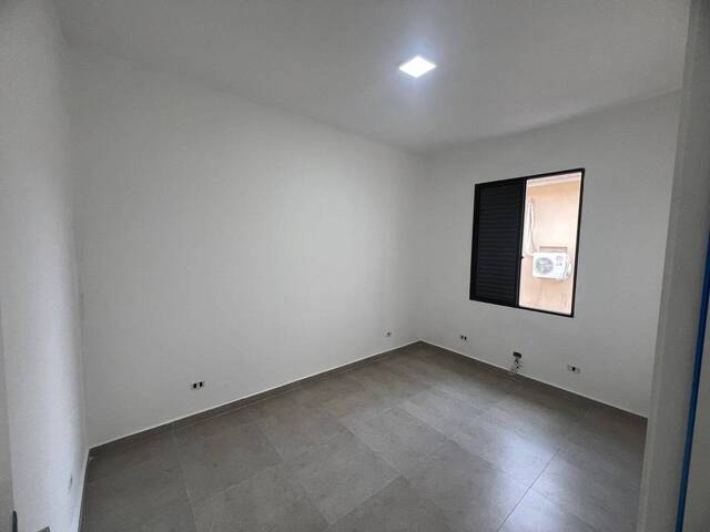 Apartamento para Venda em Santos - 4
