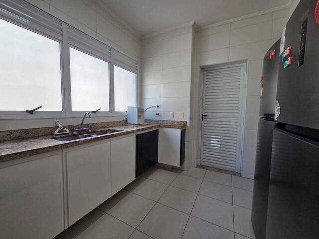 #04021P - Apartamento para Venda em Santos - SP - 2