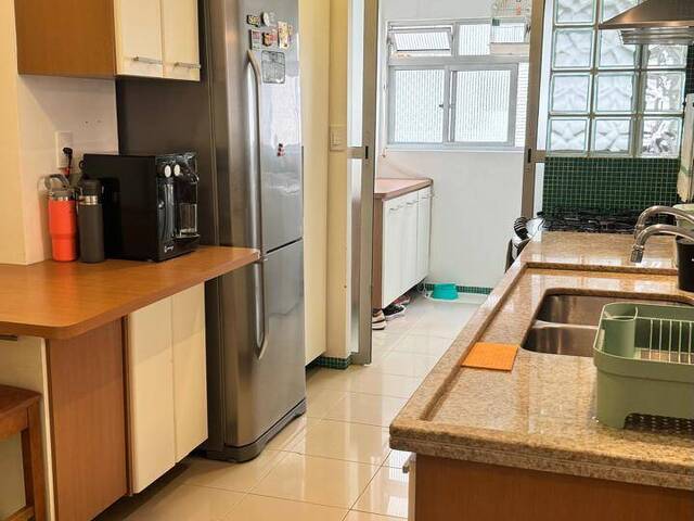 Apartamento para Venda em Santos - 4