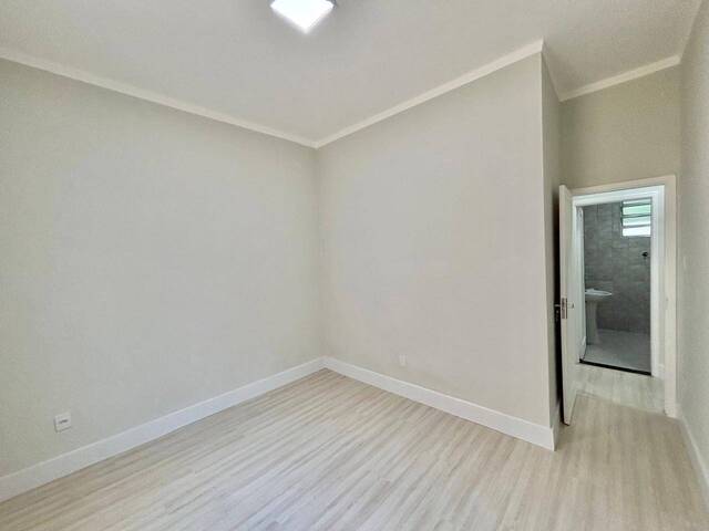 Apartamento para Venda em Santos - 4