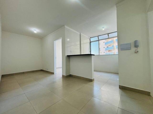 Apartamento para Venda em Santos - 2